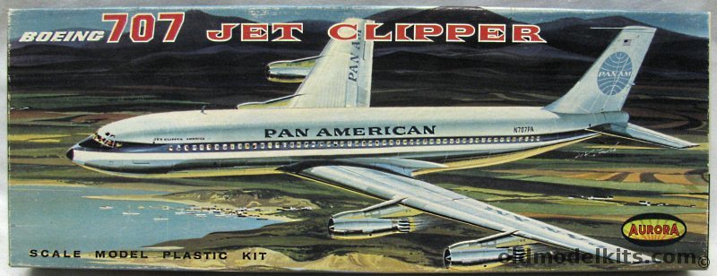 Aurora 1/104 Boeing 707 Pan Am Clipper, 381-250 plastic model kit